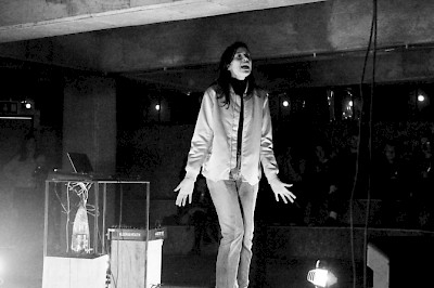 Show personality, not personal items